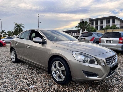 Volvo S60 1.6 T4 (A)