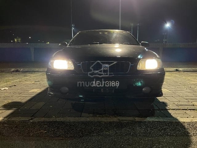 Volvo S60 2.3 T5 (A)