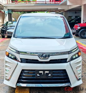 Toyota Vellfire Voxy 2.0 2019