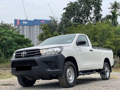 Used 2018 Toyota Hilux 2.4 Pickup Truck SINGLE CAB / NO-OFF / TIPTOP CONDITION / ENGINE SMOOTH - Cars for sale