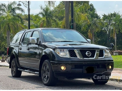 Used 2010 Nissan Navara 2.5 LE Pickup Truck Canopy HardTop Leather Seat Xenon - Cars for sale