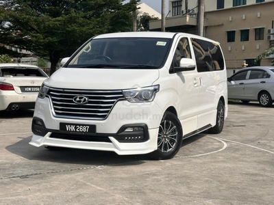 Hyundai GRAND STAREX EXECUTIVE PLUS 2.5L (A)