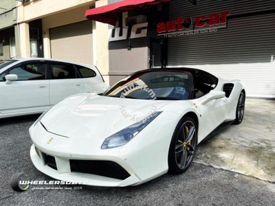 Ferrari 488 GTB Coupe (Big Specs)