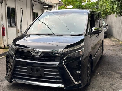 END OFFER 2018 Toyota VOXY 2.0 ZS KIRAMEKI