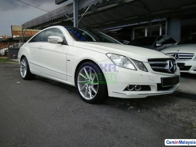 2009 MERCEDES-BENZ E250 COUPE- IMPORTED- LIKE NEW CAR