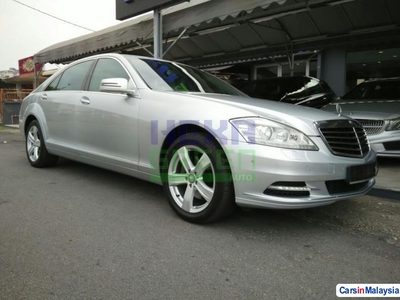 2011 MERCEDES-BENZ S300L 3. 0 [Keyless Go] -PERFECT CONDITION