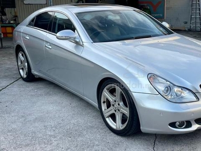 Mercedes Benz CLS350 SUNROOF FREE R/TAX