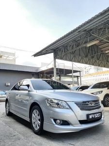 Toyota CAMRY 2.0 E (A) ONE OWNER LOW MILEAGE