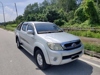 Toyota HILUX 2.5 G FACELIFT DOUBLE CAB (A)