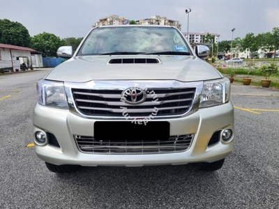Toyota HILUX 3.0 G VNT (A) 1 OWNER LIKE NEW