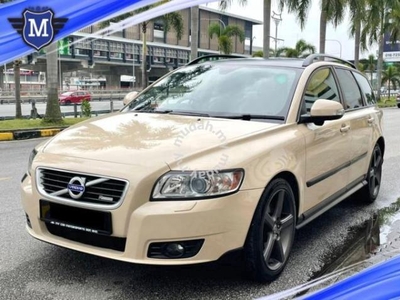 Volvo V50 2.0 (A) WAGON 6 SPEED CARKING LOCAL