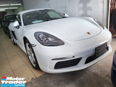 2017 PORSCHE 718 Cayman 2.0 Turbo Sport Chrono Package Grade 4.5 No Processing Fee No Extra Charges High Loan Arrange