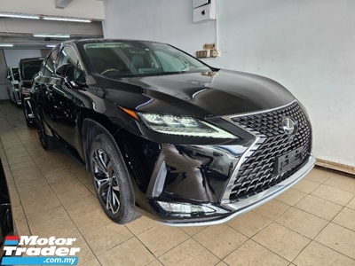 2020 LEXUS RX300 2.0 Luxury Sunroof 4 Electric seats 3 LED HUD Blind Spot Monitor 360 Camera Power boot Unregistered