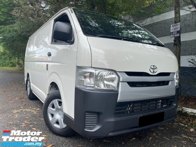2022 TOYOTA HIACE 2.5 NEW CAR INTEREST ONE OWNER KING CONDITION