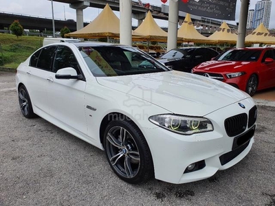Bmw 520i M SPORTS Free Service New Facelift