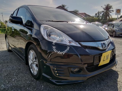 D /2014/ Honda JAZZ 1.3 HYBRID (A) BODYKIT