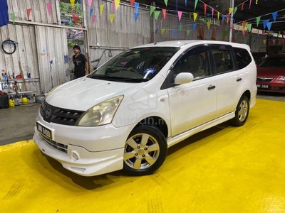 Nissan GRAND LIVINA 1.6 (AUTO)-