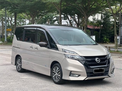 Nissan SERENA 2.0 PREMIUM HIGHWAY STAR (A)