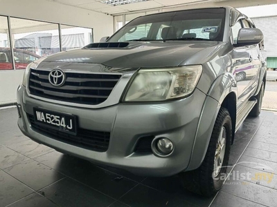 Used 2014 Toyota Hilux 2.5 VNT Pickup Truck - Cars for sale