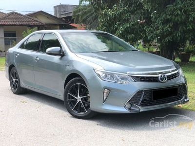 Used 2015 Toyota Camry 2.5 Hybrid - LADY OWNER - CLEAN INTERIOR - TIP TOP CONDITION - - Cars for sale