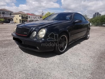 Mercedes Benz CLK200 (CBU) 1.8 (A)