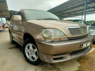 Toyota HARRIER 3.0 V6 4WD (A)