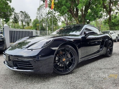 Used 2017 Porsche 718 2.0 Cayman Coupe ** High Spec ** Bose ** Sport Chrono ** Sport Exhaust ** PDLS ** Bucket Seat ** VIP Owner ** Well Keep ** - Cars for sale