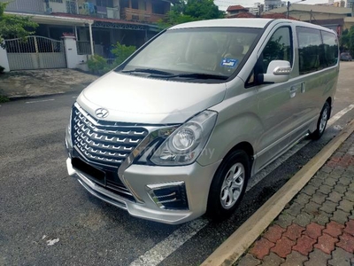 Hyundai GRAND STAREX 2.5 CRDi VGT (A)
