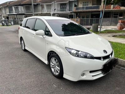 Toyota WISH 1.8 S (A)