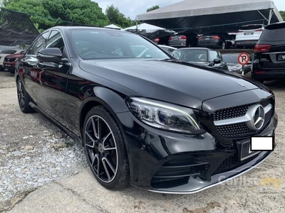 Used 2019 Mercedes-Benz C300 2.0 AMG Line Sedan full service 56000km under warranty to 2014 may - Cars for sale