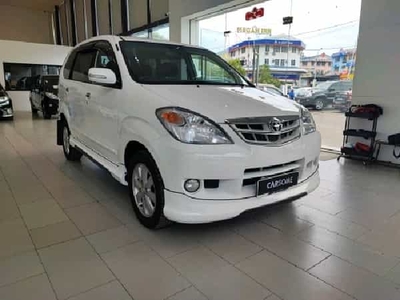 Buy used 2011 Toyota Avanza G 1.5