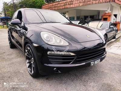 Porsche Cayenne 4.8 V8 (A) Buy1 Free1 Kedai Loan
