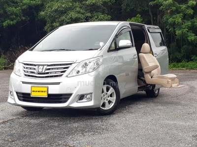 Toyota ALPHARD 2.4 240G (A) WELL CAB SPECIAL CARR