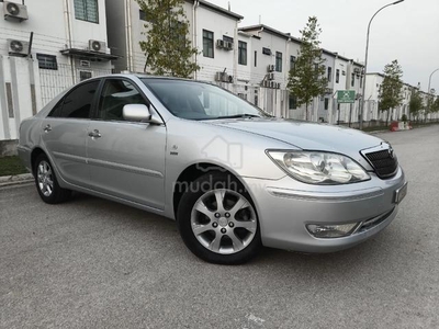 Toyota CAMRY 2.4 (A)