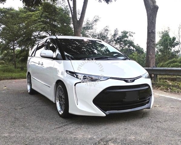 Toyota ESTIMA 2.4 AERAS PREMIUM (A)