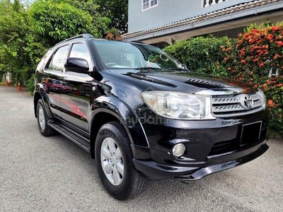 Toyota FORTUNER 2.5G (D) A/T