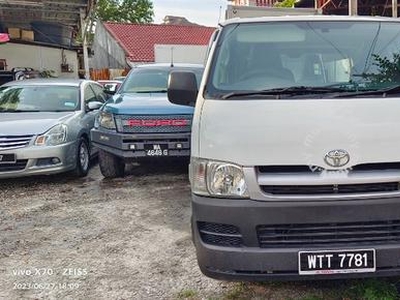 Toyota HIACE 2.5 FACELIFT (M) One Owner