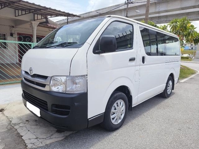 Toyota Hiace 2.5 (M) 14Seat Window Van Diesel