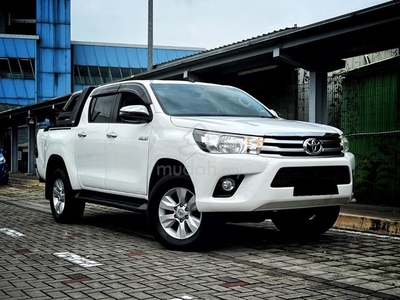 Toyota HILUX 2.4 G VNT (A) TIP TOP CONDITION