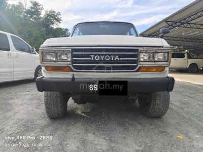 Toyota LANDCRUISER 3.4 GX (BJ61V) (M)