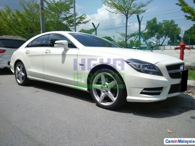 2011 MERCEDES BENZ CLS350 CGI AMG - IMPORTED- LIKE NEW CAR