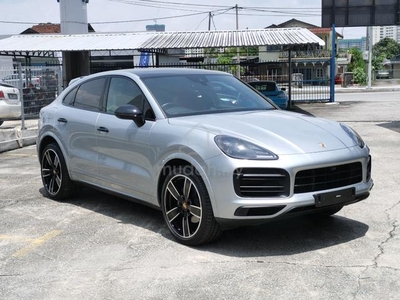 Porsche CAYENNE 3.0 Coupe - Red Leather Seat
