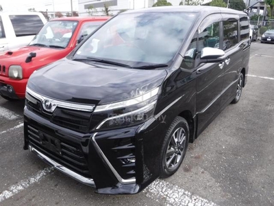 Toyota VOXY 2.0 ZS KIRAMEKI 2 OFFER KAW KAWA)