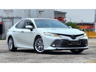 Used 2018/2019 Toyota Camry 2.5 V , Warranty Until 2024 , Genuine Mileage , Full Service Record , Original Paint , Totally Like New Car Condition - Cars for sale