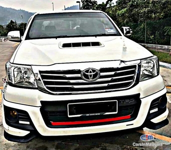 Toyota Hilux Automatic 2013