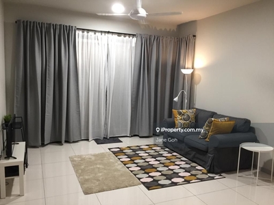 Fully furnished, pool view, klcc view