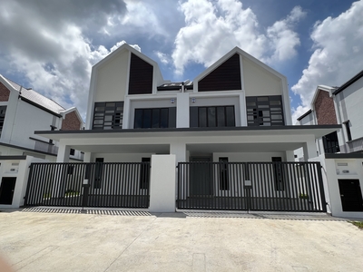 Garciae Setia Utama 4 semi detached house for Sale
