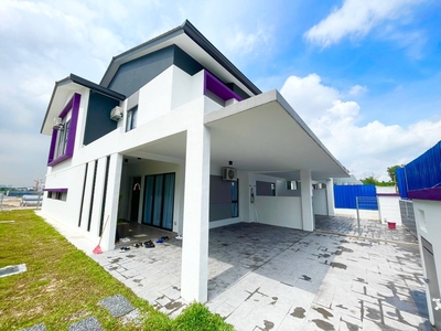 New Double Storey Superlink House Seksyen U12, Shah Alam For Sale