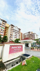 PARTIALLY FURNISHED | LEVEL G | Putra Intan Condominium Jalan Putra 1 Dengkil Selangor