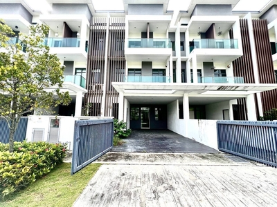 PRIVATE ROOFTOP POOL 3 Storey Terrace House Bandar Nusaputra Timur Puchong South Puchong Selangor